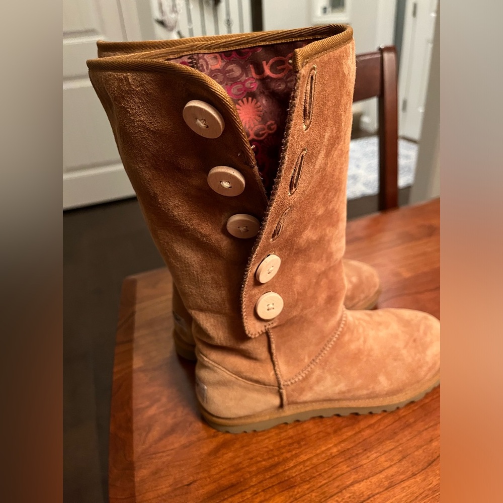 Great condition UGG boots.